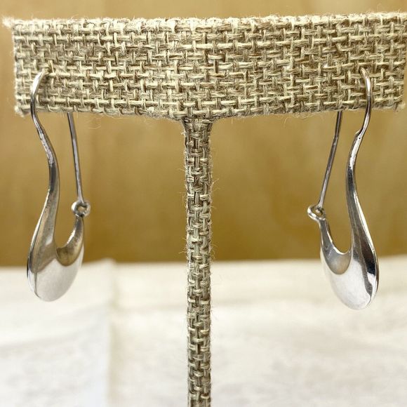 Vtg Earrings 925 Shiny Silver Oblong Abstract Long Dangling Puffy Geometric Hoop - Picture 5 of 12